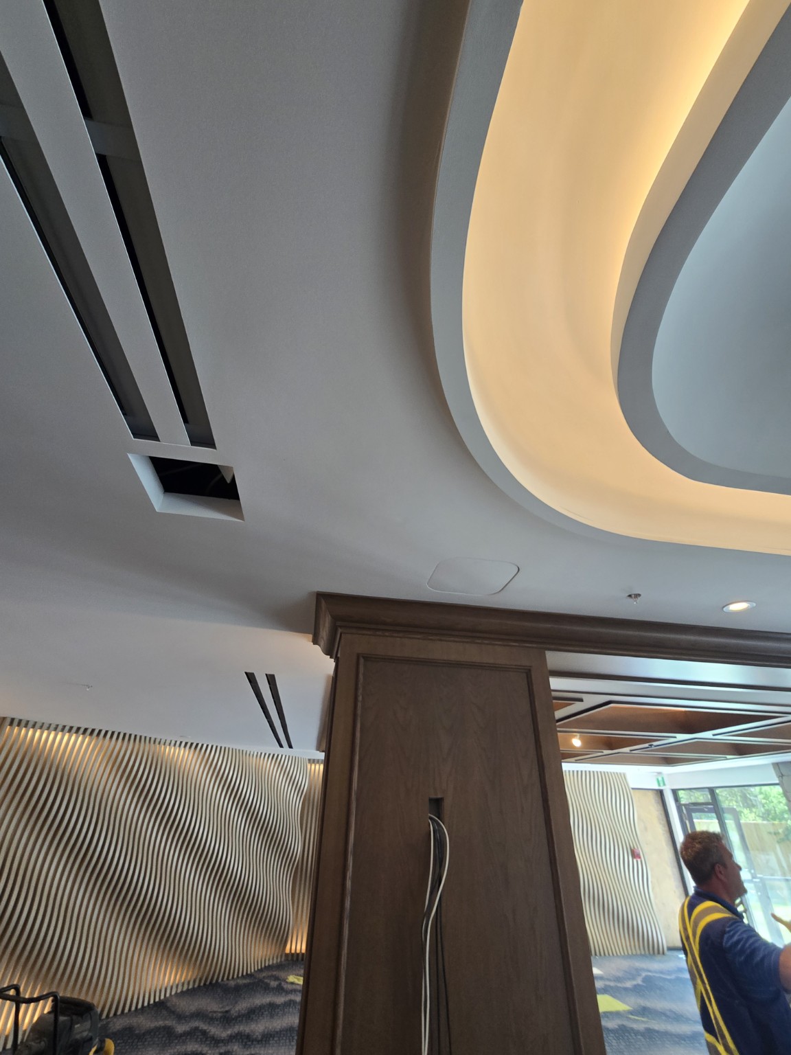 Curved architectural ceiling and illuminated cove detail at the G7 Kananaskis project